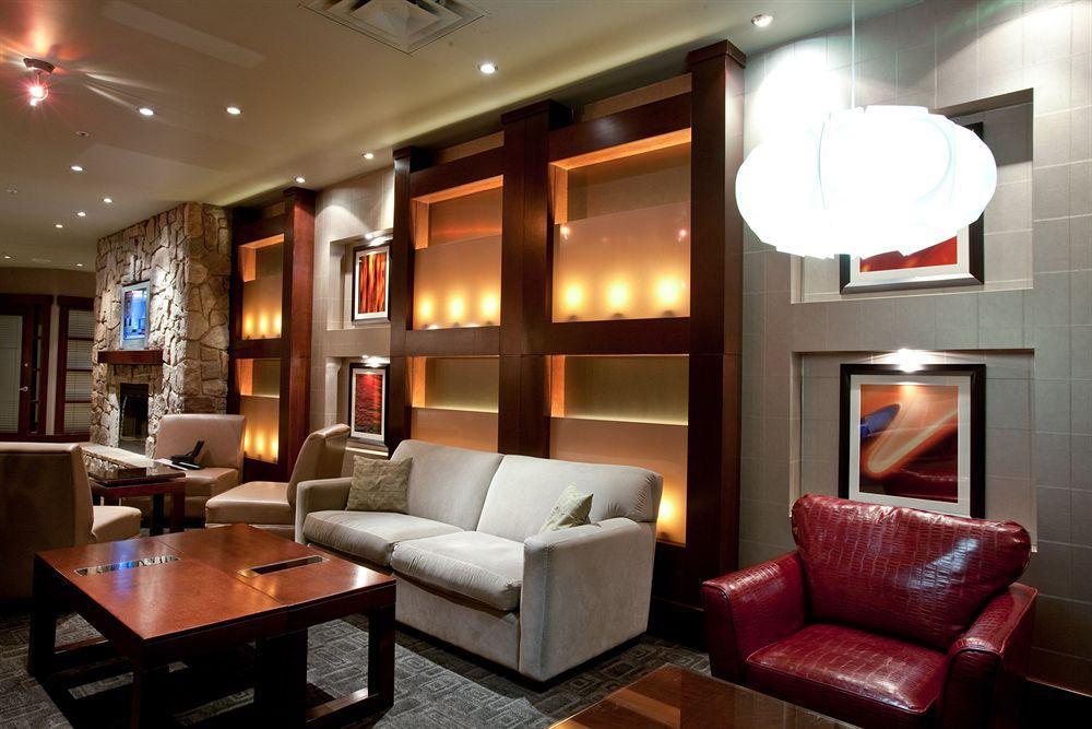 Sandman Hotel Edmonton West Екстер'єр фото