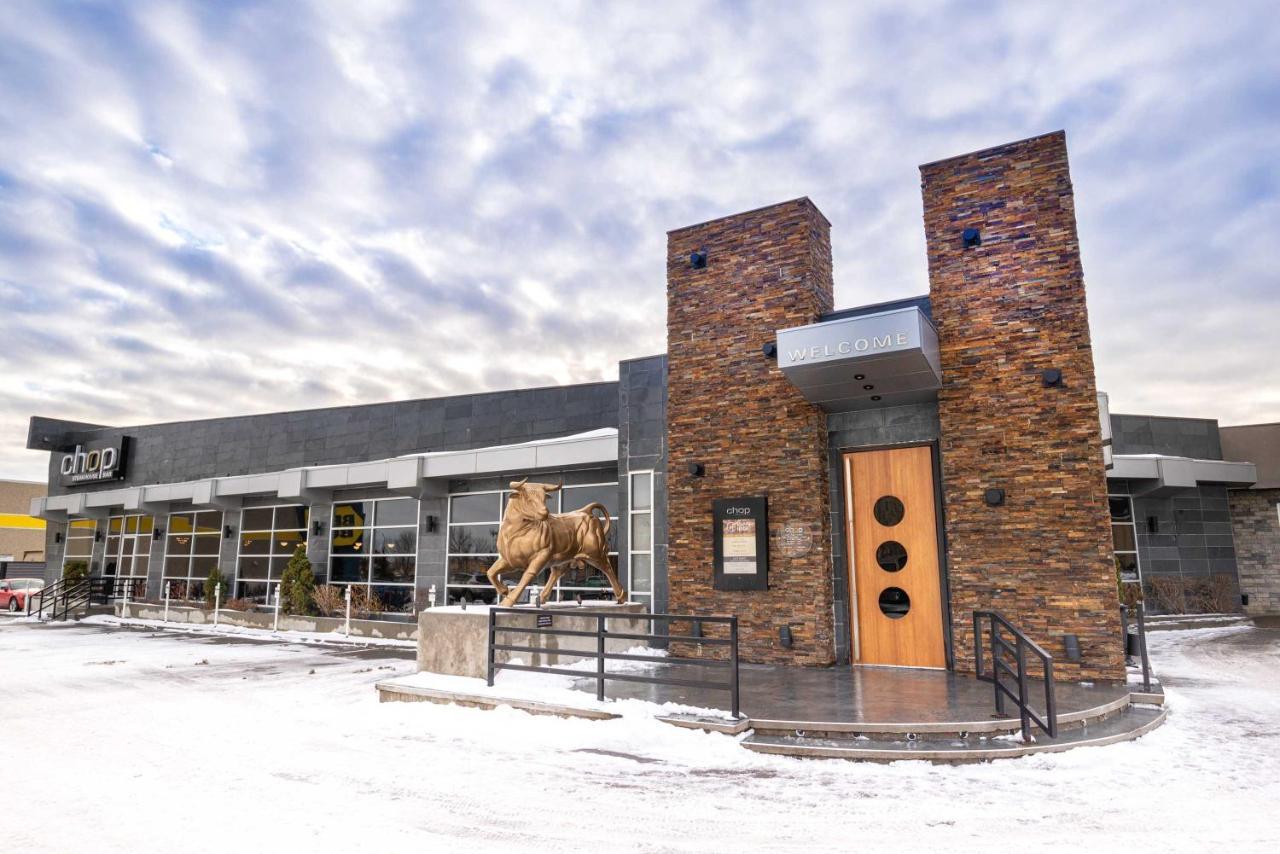 Sandman Hotel Edmonton West Екстер'єр фото