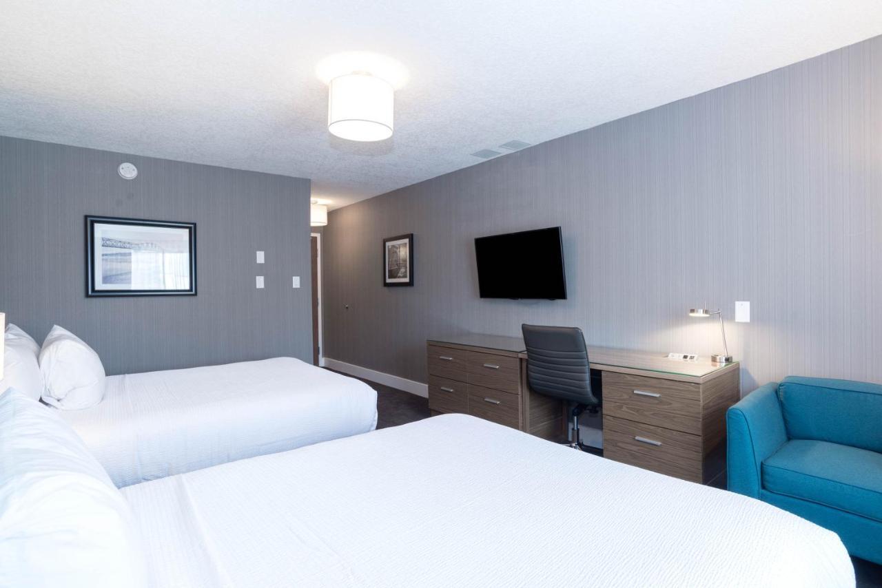 Sandman Hotel Edmonton West Екстер'єр фото