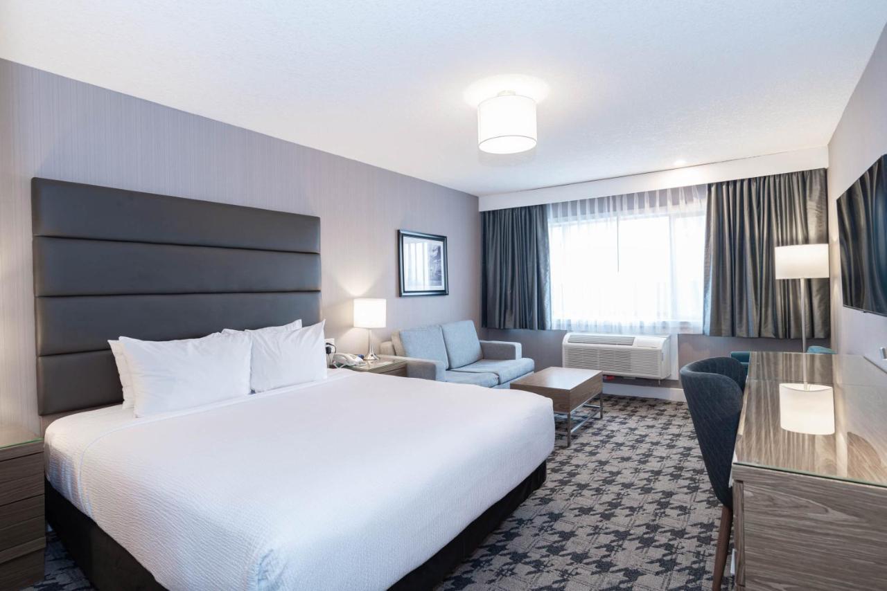 Sandman Hotel Edmonton West Екстер'єр фото
