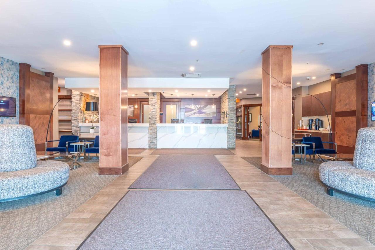 Sandman Hotel Edmonton West Екстер'єр фото