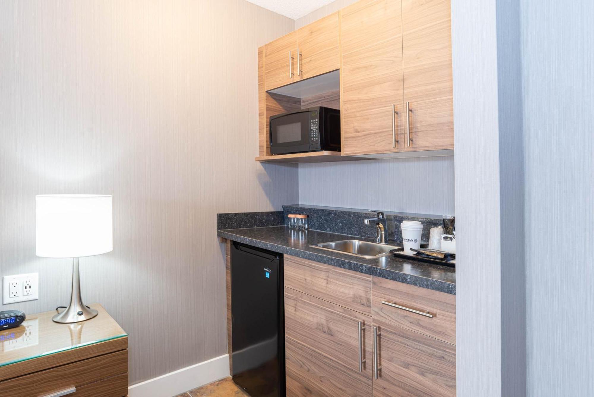 Sandman Hotel Edmonton West Екстер'єр фото