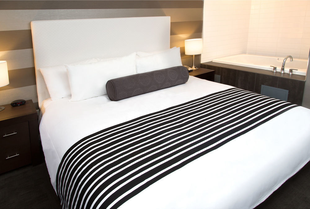 Sandman Hotel Edmonton West Екстер'єр фото
